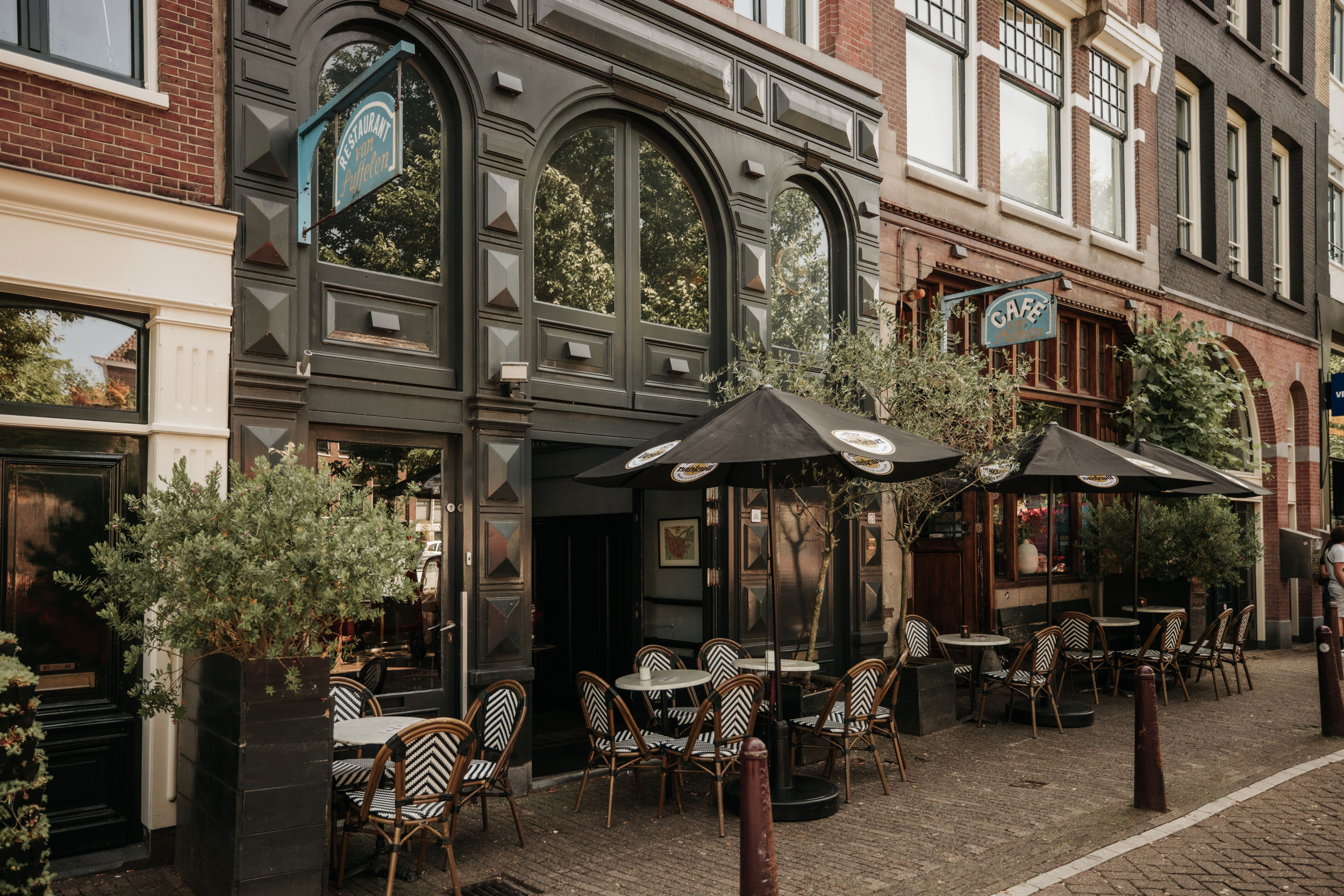 Cafe Restaurant van Puffelen terras Prinsengracht Amsterdam canals